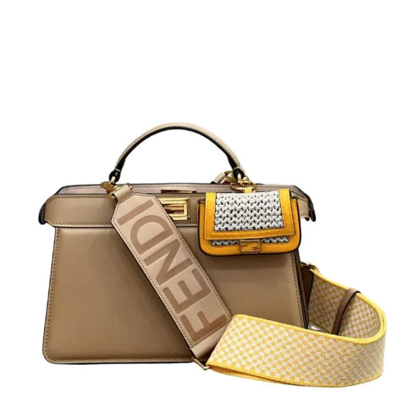 Fendi Peekaboo With Pockets ISEEU Shoulder Bag