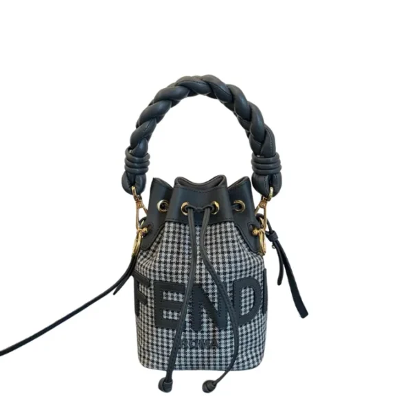 Fendi Sac Mini Mon Tresor Bucket Bag