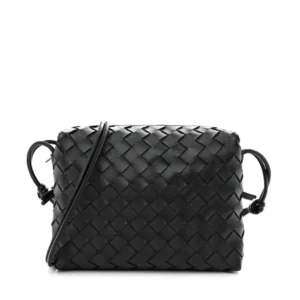 Get your hands on this trendy BV's black woven leather crossbody medium loop camera bag today!