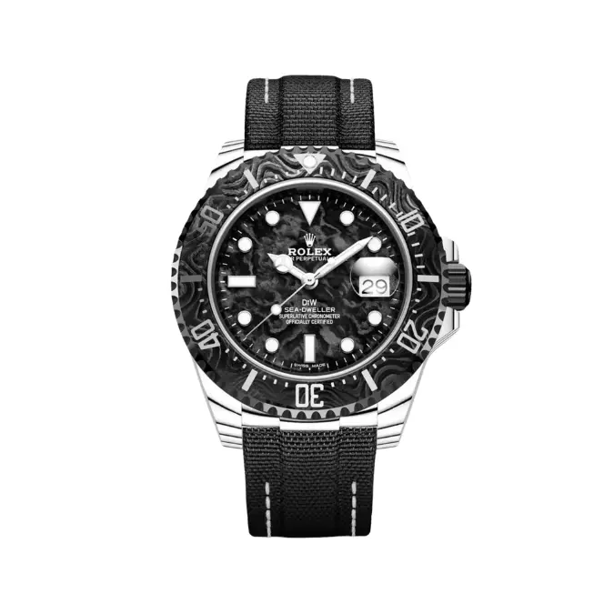 Discover the elegance of the Sea-Dweller Rolex watch, boasting a black dial and rubber strap. A timeless accessory for any occasion.